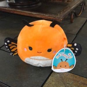 NWT!  5” Mony the butterfly squishmallow